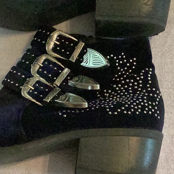 Ankle boots - Picture 4 of 8